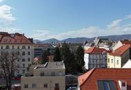 Ca. 7,8 % Rendite p.a. - Airbnb Dachgeschosswohnung mit rd. 106 m², Einnahmen bis zu 40.000 Euro!