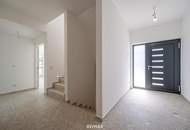 Erstbezug: Großzügiger Familientraum mit unverbaubarem Grünblick!