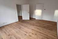 3-ZIMMER-ALTBAU SANIERT *MIT EINBAUKÜCHE* - ERSTBEZUG