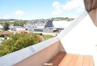 Neu adaptierte DG-Wohnung mit Terrasse und Tiefgarage