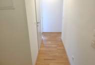 Koffer packen & einziehen – Ihr Rundum-Sorglos-Paket: Erstbezug, moderne 3-Zimmer-Wohnung mit 2 Balkonen, stilvoller Möblierung & moderner Haustechnik