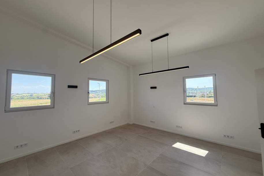 Modern gestaltetes Büro zu vermieten!, Gewerbeobjekt-miete, 828,00,€, 7025 Mattersburg