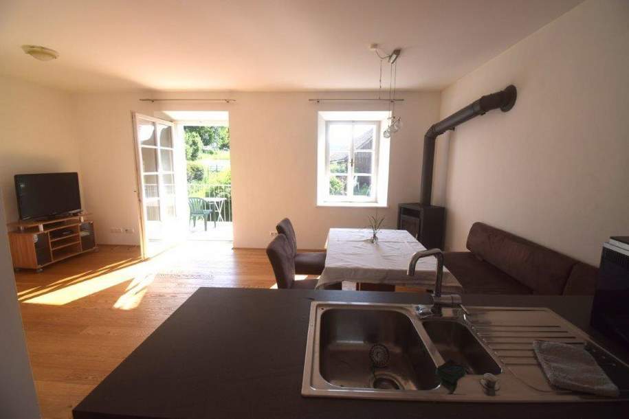 Wunderschöne 3-Zi-Wohnung in historischem Gebäude mit Balkon und Blick ins Grüne, Wohnung-miete, 920,00,€, 4663 Gmunden