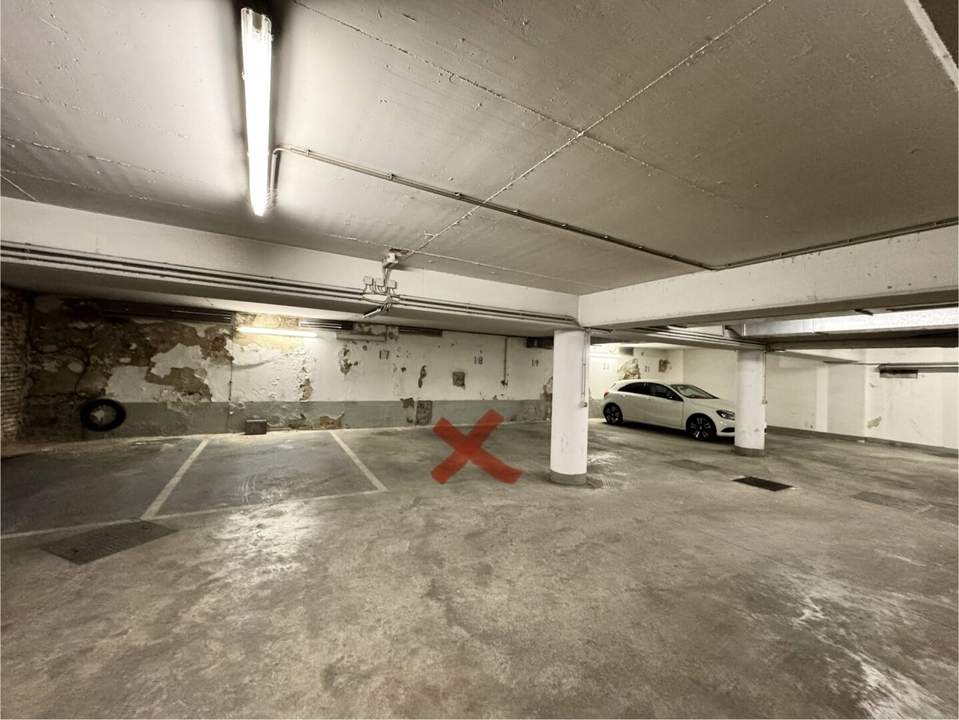 TIEFGARAGENPLATZ IN 1070 WIEN