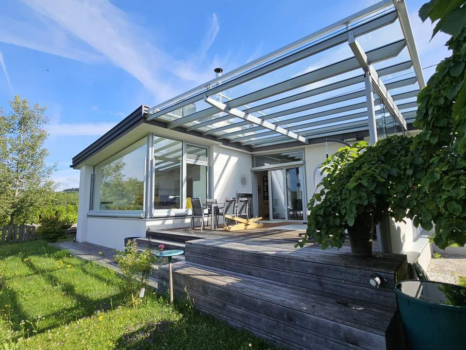 Beeindruckend schöne Villa - Natur, Licht und klare Formen