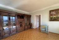 Renovierungsbedürftige Wohnung mit herrlichem Ausblick in Waidmannsdorf