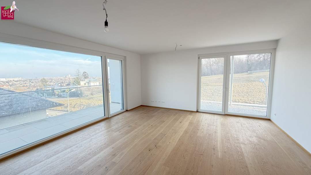 EXKLUSIVE DACHGESCHOSSWOHNUNG MIT LOGGIA &amp; TIEFGARAGE