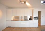 360° TOUR // MÖBLIERTE DACHGESCHOSS-WOHNUNG