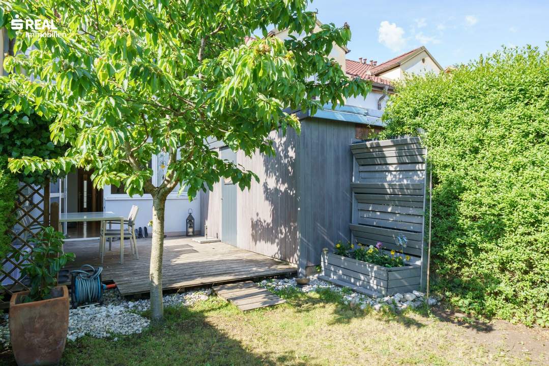 Reihenhaus mit Keller im Wohnungseigentum - 91m² auf 2 Ebenen, mit 3 Schlafzimmer, Wohnzimmer, Küche, Garten, Keller und Stellpatz!