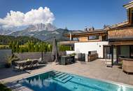 Alpiner Stil &amp; höchster Komfort: Chalet mit traumhaftem Bergblick &amp; Pool