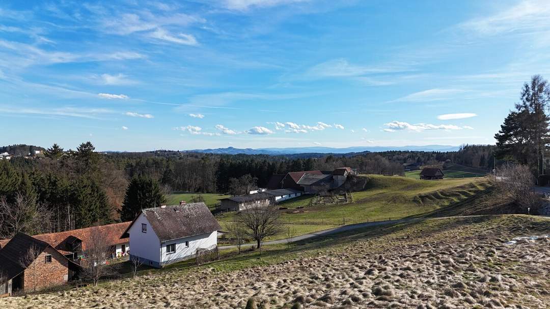 Sonniges Baugrundstück in Blumegg-Lannach