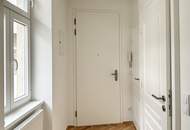 Preisreduktion: Stilvoll sanierte Altbau-2-Zimmerwohnung in ruhiger Innenhoflage