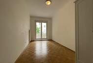 "4-Zimmer-Mietwohnung mit Loggia in Ruhelage – Miete inkl. BK, WW & HK - Saikogasse"