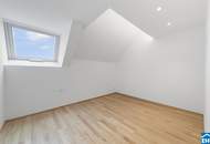 Traumhafte Dachgeschoßwohnung in saniertem Altbau: 5 Zimmer-Maisonettewohnung mit Terrassen