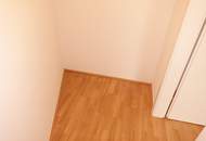 ERSTBEZUG 3 Zimmer DG-Balkon-Neubauwohnung