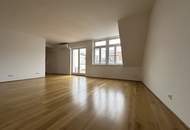 Exklusives Dachgeschoss mit 6 Zimmern, 2 Terrassen & Wellnessbereich |als WG oder Büro nutzbar