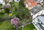 Sanierungsbedürftiges Einfamilienhaus | ca. 390 m² NFL | Ost/West ausgerichtet | Großer Garten &amp; Garage