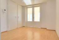Moderne 4 Zimmer Neubauwohnung mit 2 Bädern und 16m² Balkonfläche + Klimaanlage!!