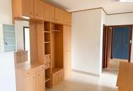 Großzügige 4-Zimmer-Mietwohnung mit Loggia und Stellplatz