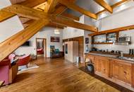 Wohngenuss im Dachgeschoss – Seeblick, Wellnessoase & alpiner Charme vereint