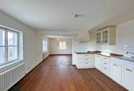 Charmantes Einfamilienhaus mit Seeblick