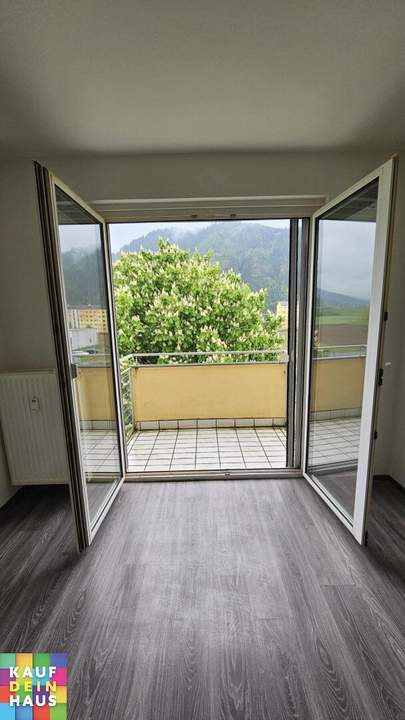 Schöne 2-Zimmerwohnung mit Frühstücksbalkon - unbefristeter Mietvertrag