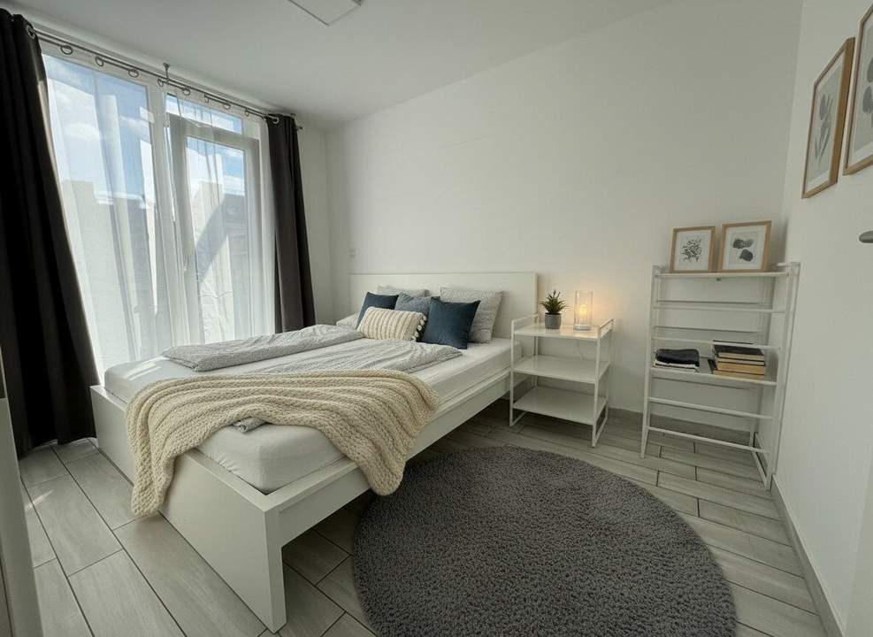 Helles Wohngefühl mit Wintergarten – 2-Zimmer Wohnung (Heizkosten inkl.)