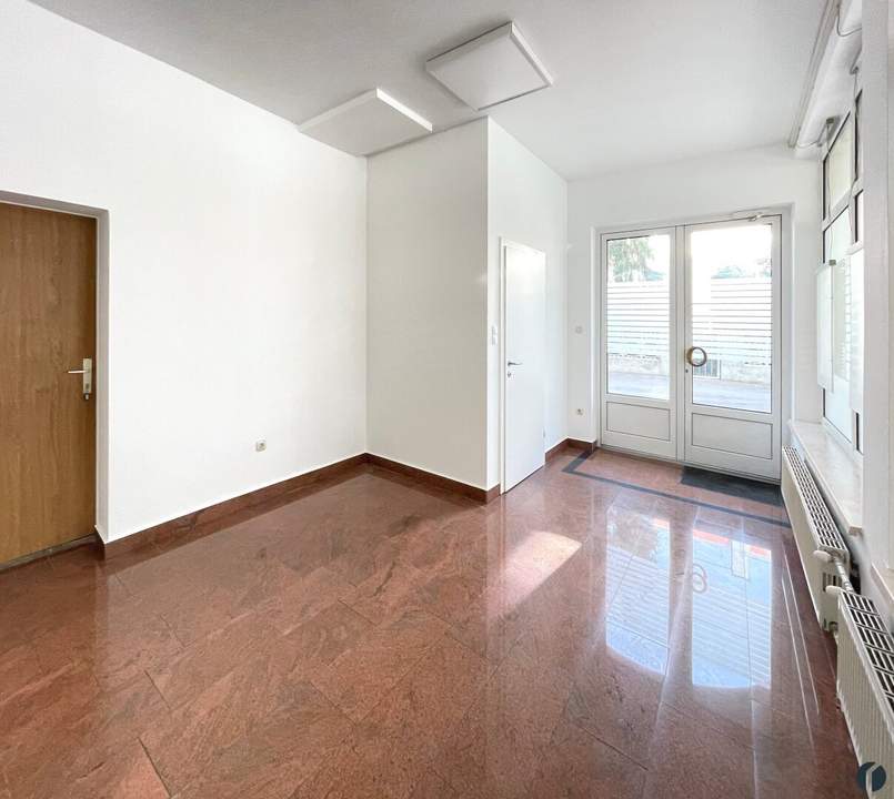 Büro/Praxis - Räume in Tulln, frisch renoviert!
