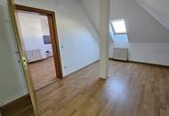 ERSTBEZUG NACH SANIERUNG! Geförderte 2 Zimmerwohnung in Zentrumsnähe