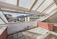 Zentrale Dachgeschoßwohnung mit großzügiger Terrasse. Stellplatz. Spittal an der Drau.