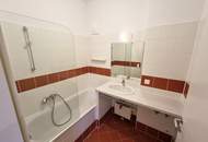 Nähe U1 | Klimatisierte Dachgeschosswohnung mit tollem Wienblick | Tiefgarage