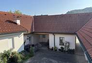 Ehemaliger Vierkanthof mit 8 Wohneinheiten