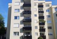 Über den Dächern von Steyr: lichtdurchflutete 3-Zimmer-Wohnung im letzten Stock mit Loggia, Tiefgarage und hochwertige Möbelablöse – stilvoll wohnen mit sonnigem Ausblick und zentraler Lage!