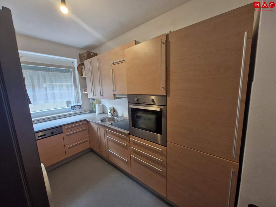 Wunderschöne südseitige 2 Zimmer Wohnung mit Tiefgarage!