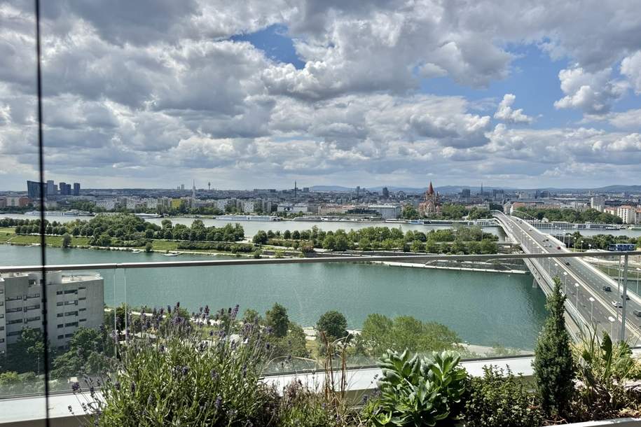 Den schönsten Ausblick auf Stephansdom, Prater &amp; Neue Donau: Doorman, Gym, Pool, Wellness - LUXUS WOHNEN, Wohnung-miete, 2.300,00,€, 1220 Wien 22., Donaustadt