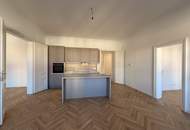 Erstbezug nach Generalsanierung - exklusive 4 Zimmer Altbauwohnung zu vermieten