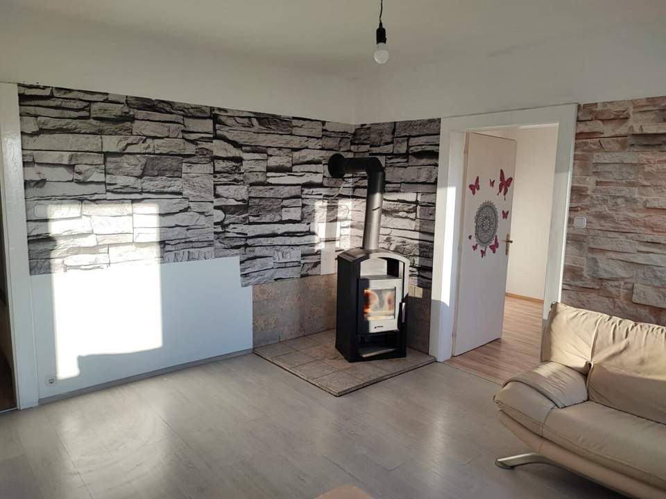 Eine schöne 4 - Zimmer Mietwohnung mit Gemeinschaftsgarten ca. 1500m²