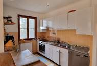 GERÄUMIGES EIN / ZWEIFAMILIENHAUS IN SONNIGER LAGE