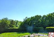 TRAUMHAUS mit schönem Garten und Pool