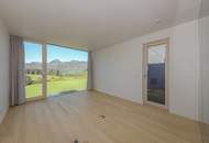 Architektenvilla mit Pool und unverbaubarer Aussicht