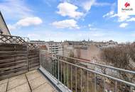 Helle 2 Zimmer Dachgeschoßwohnung | Große Terrasse | Hofseitiger Balkon | Sauna