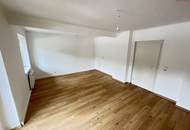 Neu sanierte, 2-Zimmerwohnung mit Balkon und Ausblick ins Grüne!