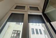 ERSTBEZUG - Helle 4-Zimmer Altbauwohnung mit 2 Bädern, 2 WCs, Abstellraum und Kellerabteil - UNBEFRISTET