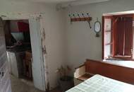 Kellerstöckl mit Weingartenidylle in Markt Neuhodis