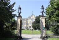 Herrschaftlich wohnen im Schloss Vogelsang! Barrierefreie 2-Raum-Eigentumswohnung mit PKW-Abstellplatz