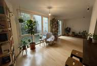 KARLSPLATZ IS CALLING: ruhige 2-Zimmer-Wohnung mit Gemeinschaftsdachterrasse!