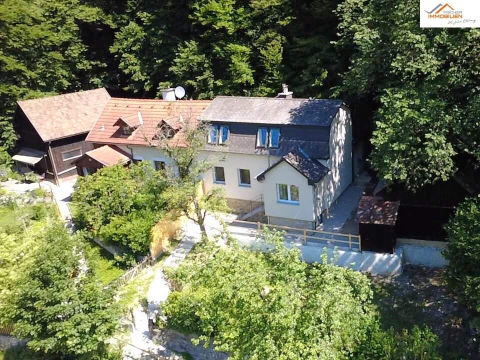 Wohnhaus in Thernberg – Ihr Rückzugsort inmitten der Natur