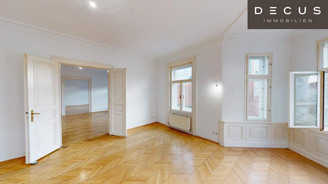 TOP LAGE NÄHE KARLSPLATZ | 4-ZIMMER ALTBAU | AB SOFORT VERFÜGBAR