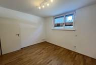 Erdgeschoß-Wohnung mit Loggia