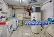 Viel Platz in beliebter Wohngegend, der Attersee nicht weit und riesiger Traumgarten!